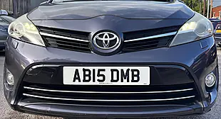 Used 2015 Toyota Verso Excel Blue - Interior and Exterior details 18