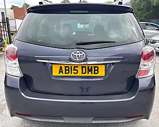 Used 2015 Toyota Verso Excel Blue - Interior and Exterior details 6
