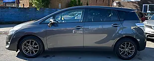 Used 2015 Toyota Verso Trend Grey - Interior and Exterior details 5