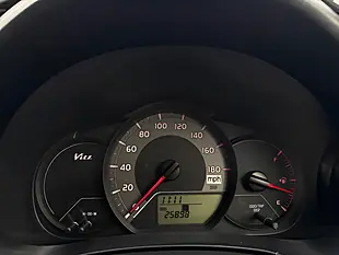 Used 2015 Toyota Vitz Purple - Interior and Exterior details 15