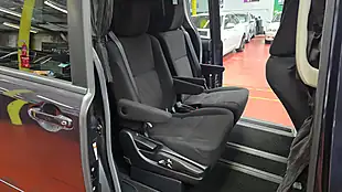 Used 2015 Toyota Voxy 7 Seats Black - Interior and Exterior details 13