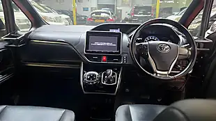 Used 2015 Toyota Voxy Esquire Leather 7 Seats Black - Interior and Exterior details 4