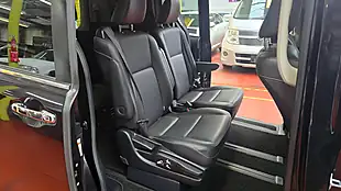 Used 2015 Toyota Voxy Esquire Leather 7 Seats Black - Interior and Exterior details 6