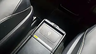 Used 2015 Toyota Voxy Esquire Leather 7 Seats Black - Interior and Exterior details 8