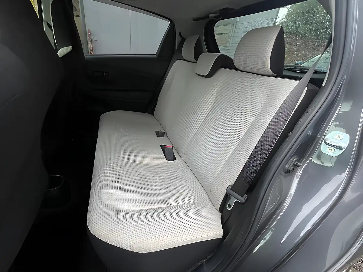 Used 2015 Toyota Yaris Automatic Grey - Interior and Exterior details 12