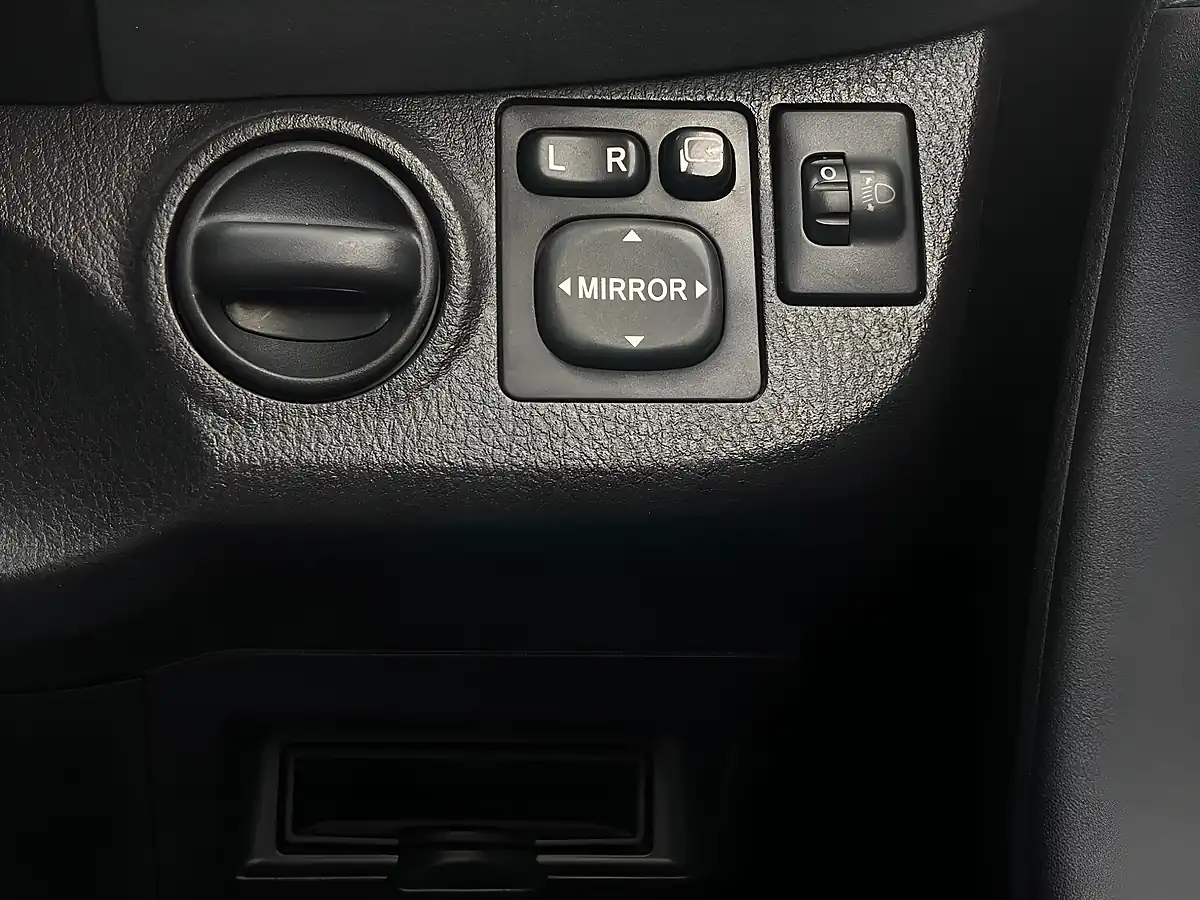 Used 2015 Toyota Yaris Automatic Grey - Interior and Exterior details 19