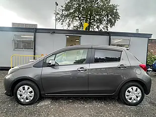 Used 2015 Toyota Yaris Automatic Grey - Interior and Exterior details 4