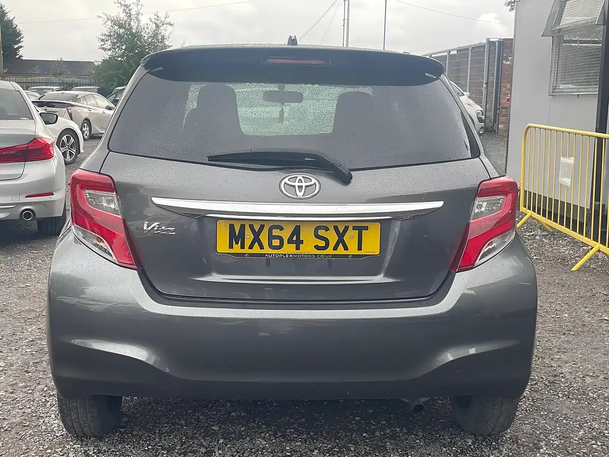 Used 2015 Toyota Yaris Automatic Grey - Interior and Exterior details 6