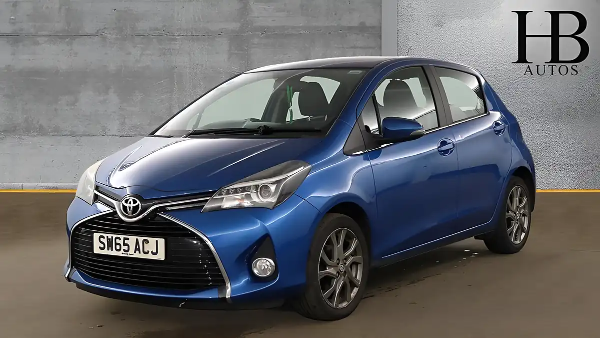 Used 2015 Toyota Yaris Excel Blue - Interior and Exterior details 2