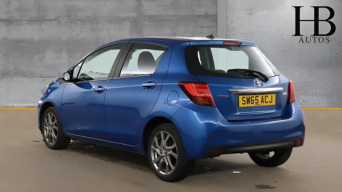 Used 2015 Toyota Yaris Excel Blue - Interior and Exterior details 4