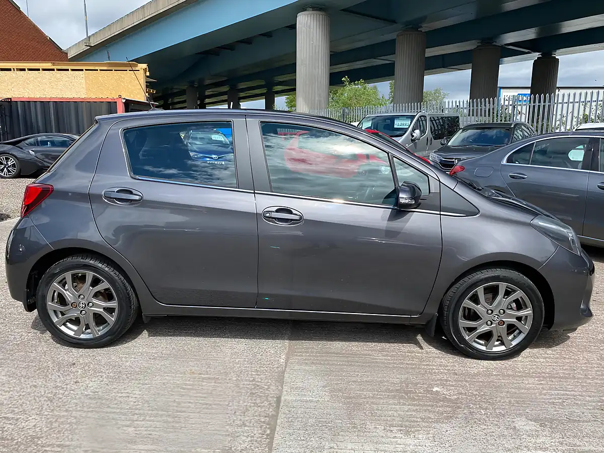 Used 2015 Toyota Yaris Excel Grey - Interior and Exterior details 10