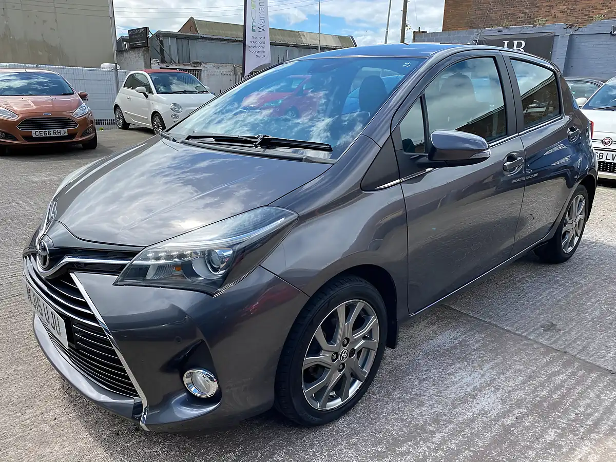 Used 2015 Toyota Yaris Excel Grey - Interior and Exterior details 5