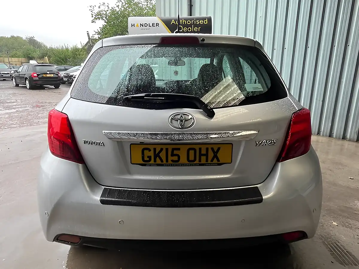 Used 2015 Toyota Yaris Excel Silver - Interior and Exterior details 12