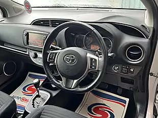 Used 2015 Toyota Yaris Excel Silver - Interior and Exterior details 16