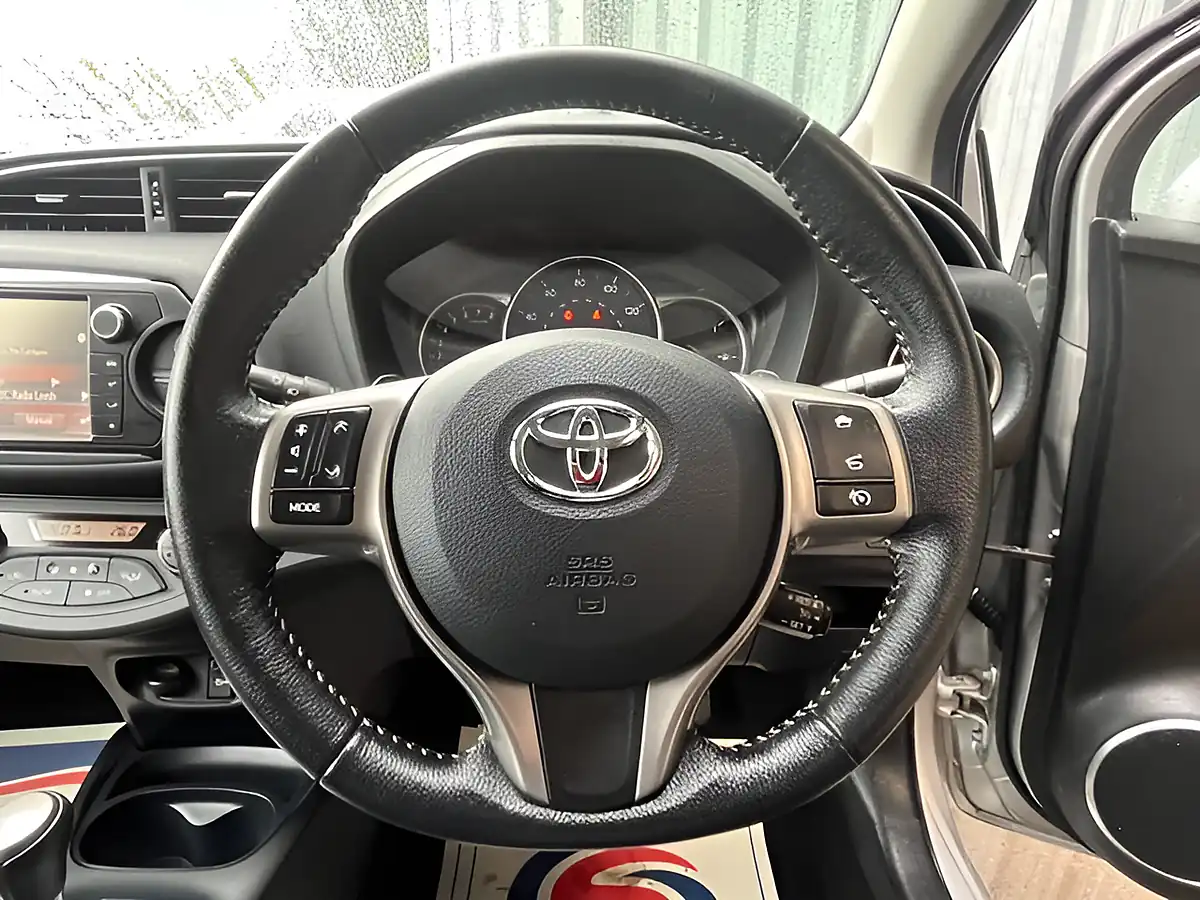 Used 2015 Toyota Yaris Excel Silver - Interior and Exterior details 19