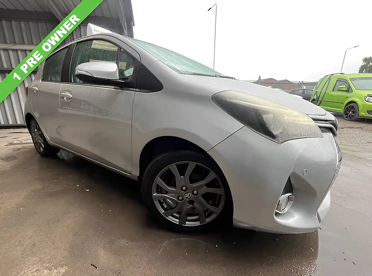 Used 2015 Toyota Yaris Excel Silver - Interior and Exterior details 2
