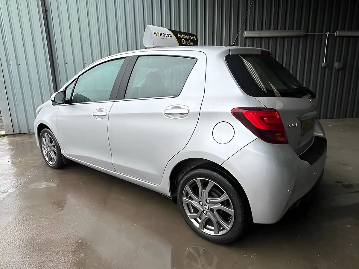 Used 2015 Toyota Yaris Excel Silver - Interior and Exterior details 6