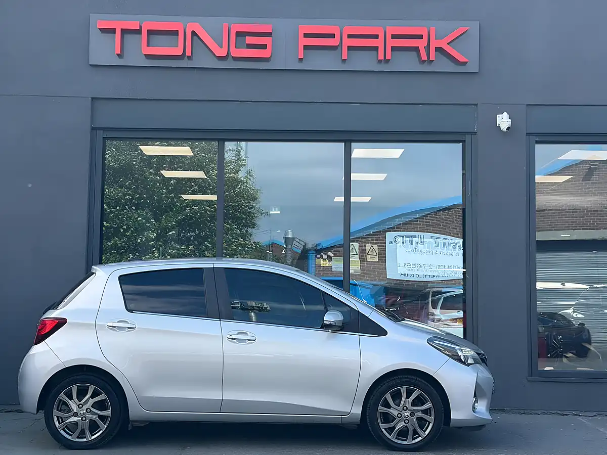 Used 2015 Toyota Yaris Excel Silver - Interior and Exterior details 10