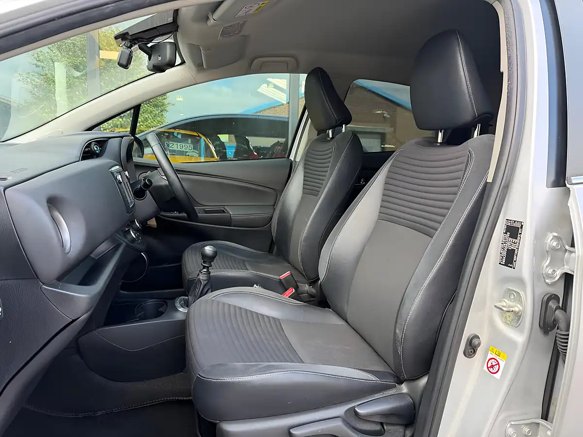 Used 2015 Toyota Yaris Excel Silver - Interior and Exterior details 13