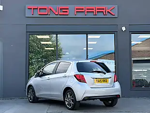 Used 2015 Toyota Yaris Excel Silver - Interior and Exterior details 4