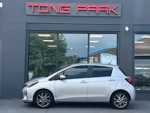 Used 2015 Toyota Yaris Excel Silver - Interior and Exterior details 5