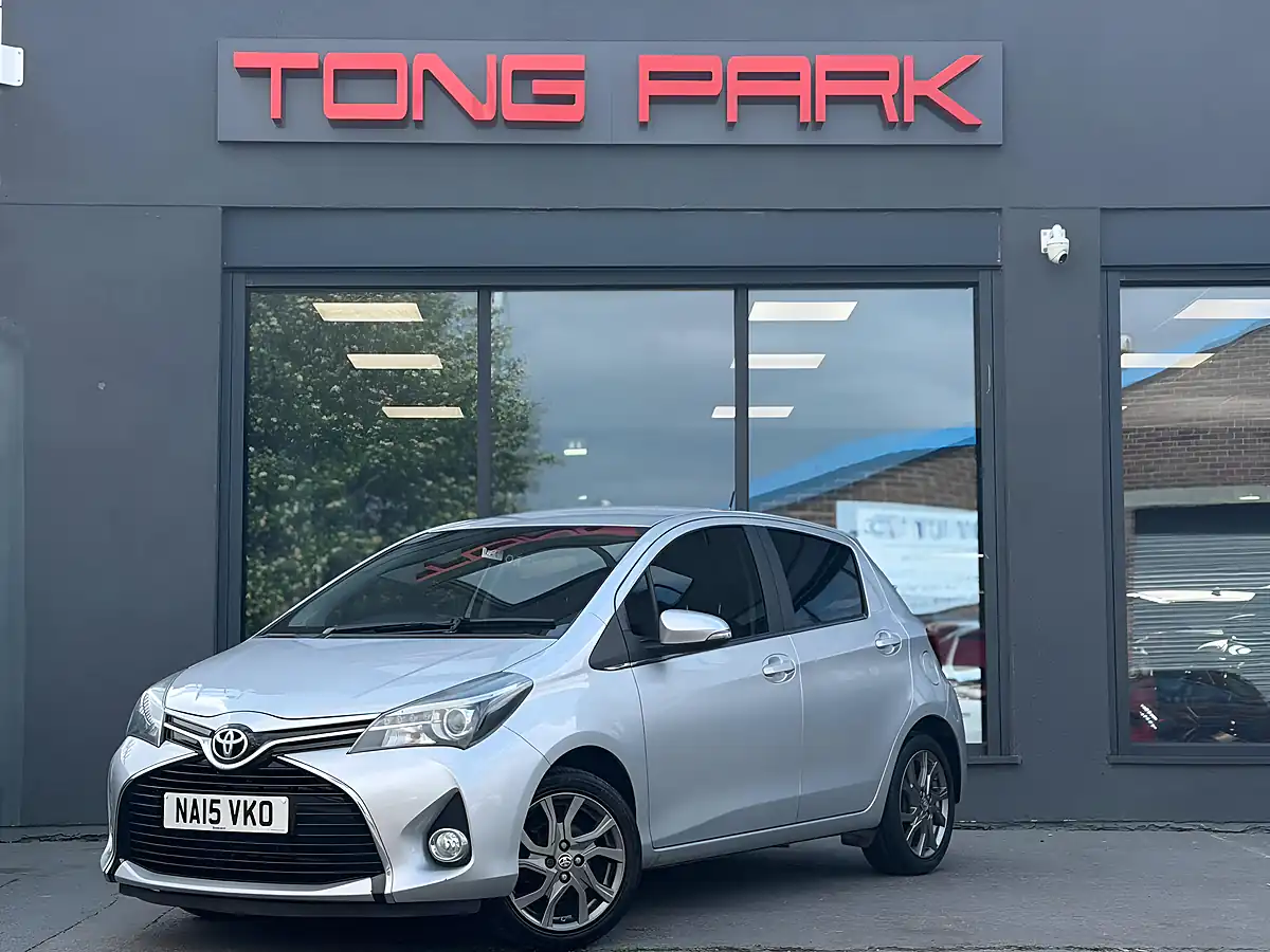 Used 2015 Toyota Yaris Excel Silver - Interior and Exterior details 8