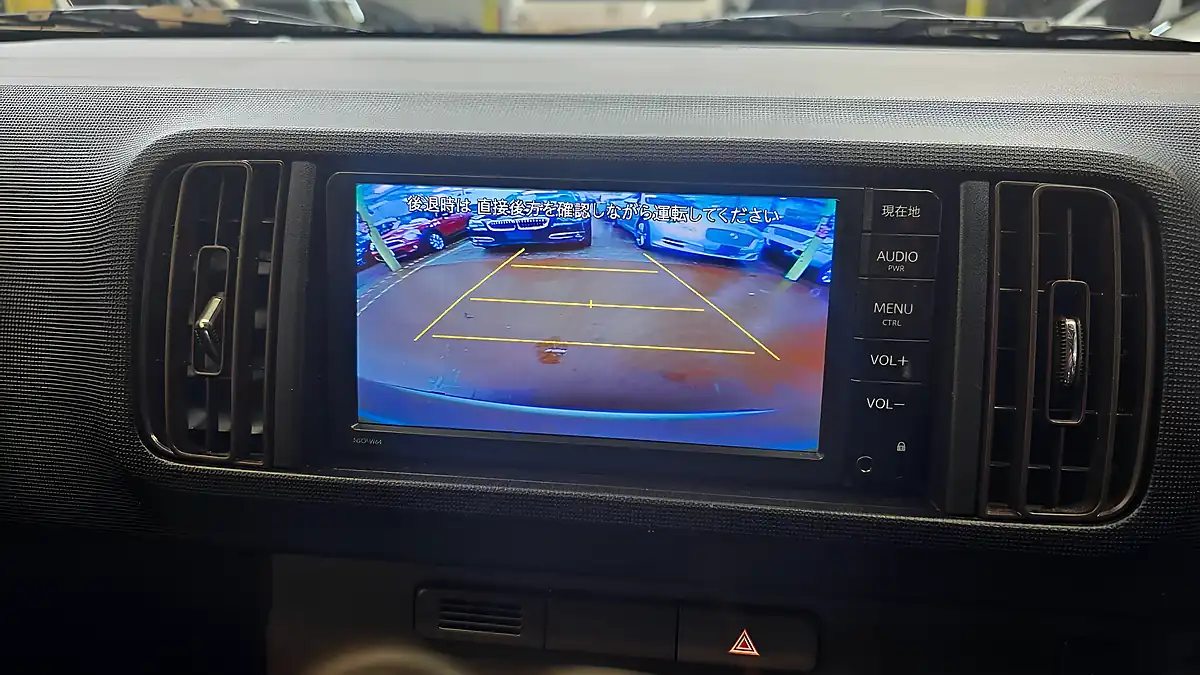 Used 2015 Toyota Yaris Hatchback Silver - Interior and Exterior details 6