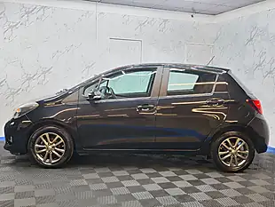 Used 2015 Toyota Yaris Icon Black - Interior and Exterior details 6
