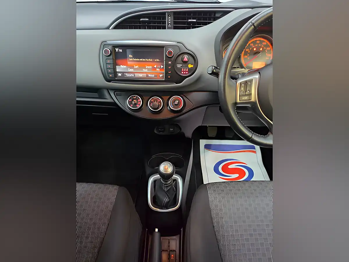 Used 2015 Toyota Yaris Icon Black - Interior and Exterior details 9