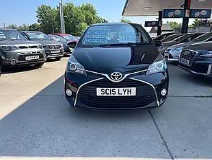Used 2015 Toyota Yaris Icon Black - Interior and Exterior details 14