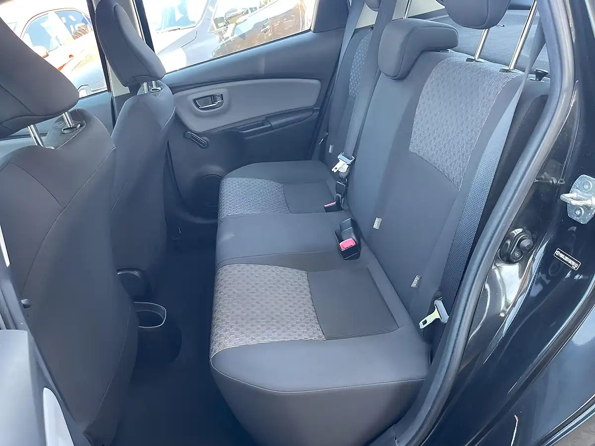 Used 2015 Toyota Yaris Icon Black - Interior and Exterior details 20