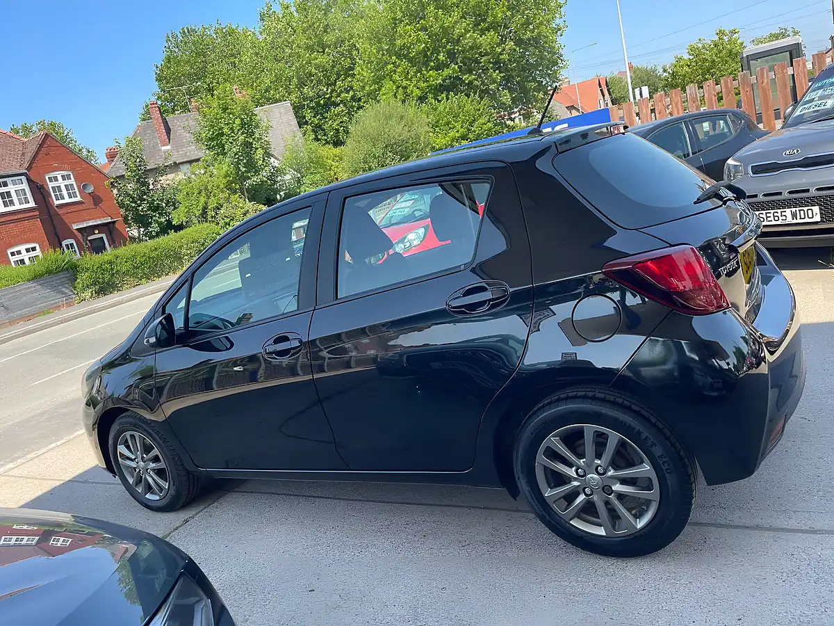 Used 2015 Toyota Yaris Icon Black - Interior and Exterior details 5