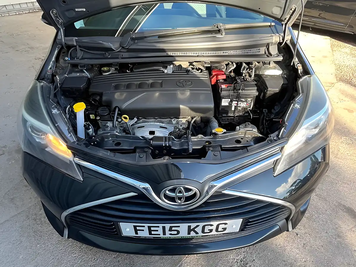 Used 2015 Toyota Yaris Icon Black - Interior and Exterior details 12