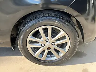 Used 2015 Toyota Yaris Icon Black - Interior and Exterior details 20