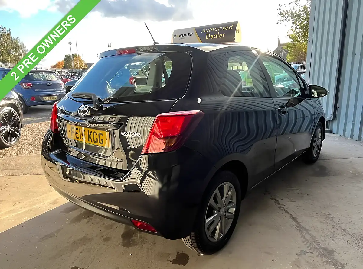 Used 2015 Toyota Yaris Icon Black - Interior and Exterior details 3