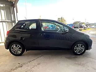 Used 2015 Toyota Yaris Icon Black - Interior and Exterior details 7