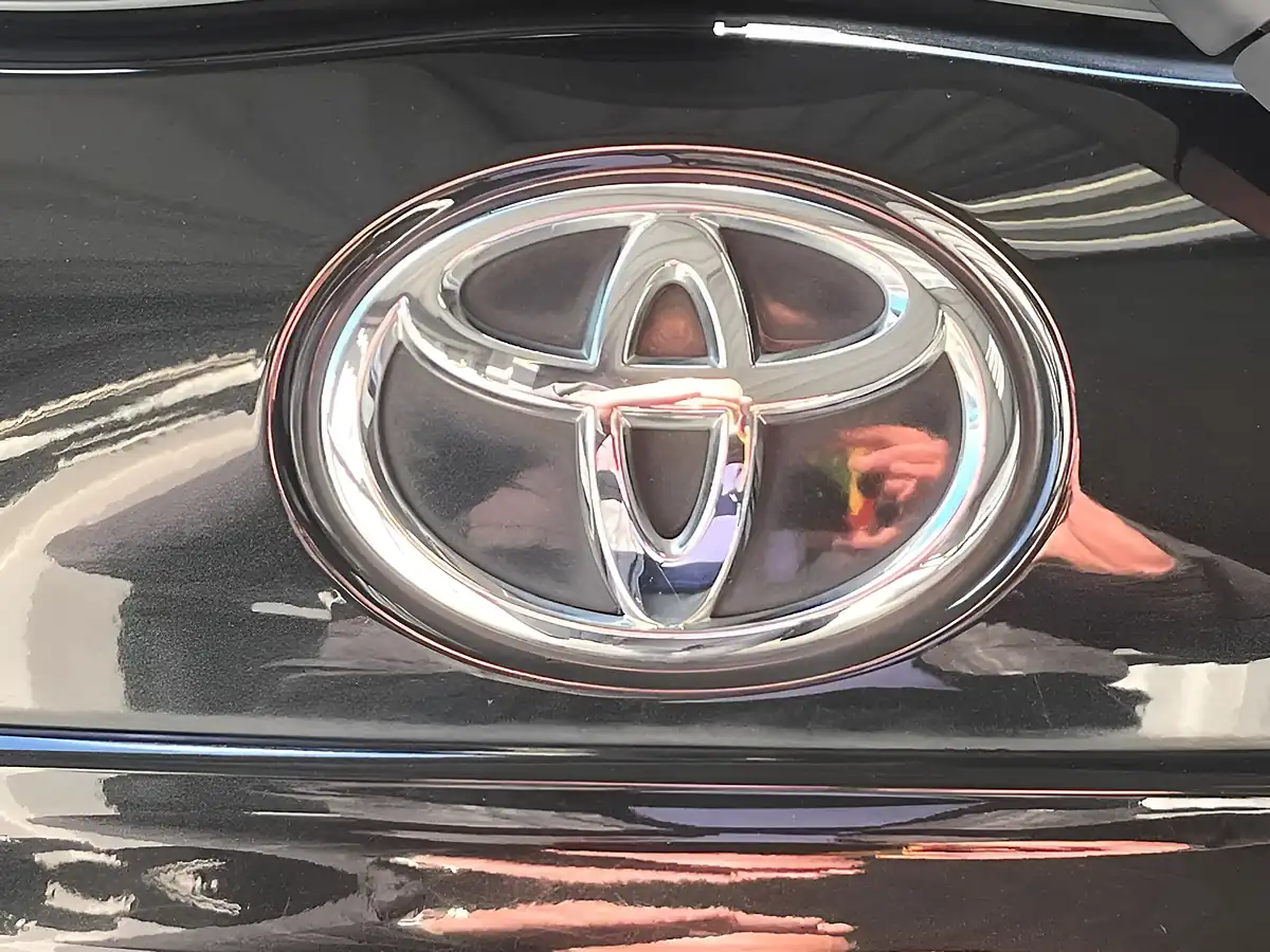 Used 2015 Toyota Yaris Icon Black - Interior and Exterior details 9