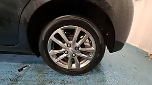 Used 2015 Toyota Yaris Icon Black - Interior and Exterior details 16