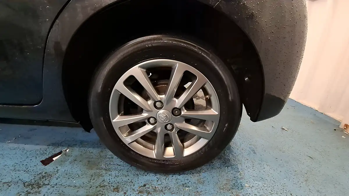 Used 2015 Toyota Yaris Icon Black - Interior and Exterior details 16
