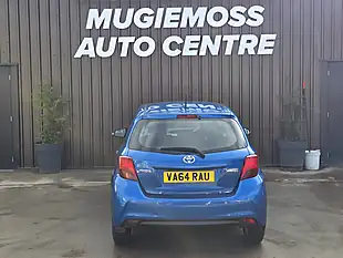 Used 2015 Toyota Yaris Icon Blue - Interior and Exterior details 5
