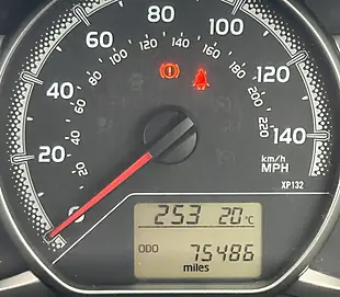Used 2015 Toyota Yaris Icon Blue - Interior and Exterior details 18