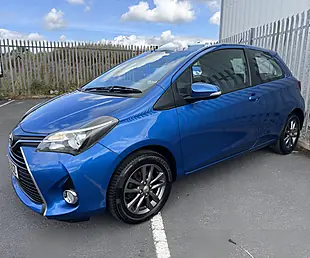 Used 2015 Toyota Yaris Icon Blue - Interior and Exterior details 2
