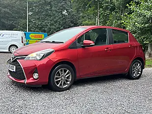 Used 2015 Toyota Yaris Icon Burning Red - Interior and Exterior details 9