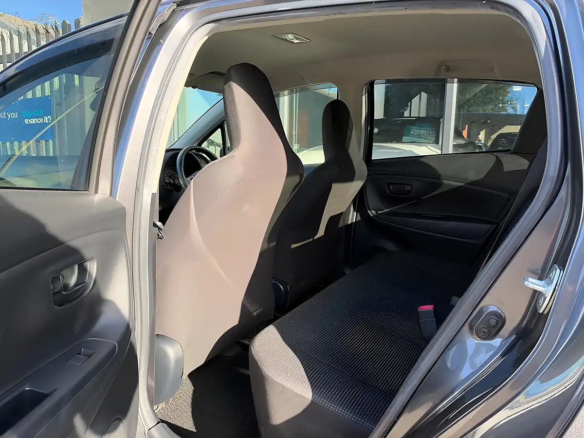 Used 2015 Toyota Yaris Icon Grey - Interior and Exterior details 18