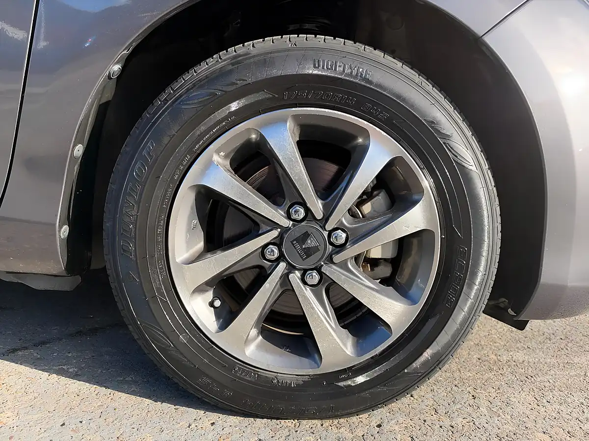 Used 2015 Toyota Yaris Icon Grey - Interior and Exterior details 20