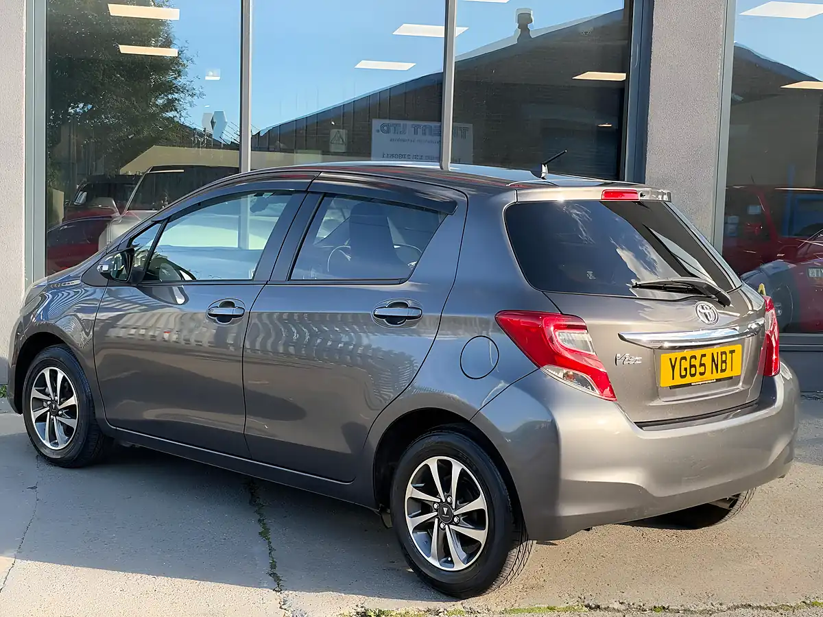 Used 2015 Toyota Yaris Icon Grey - Interior and Exterior details 6