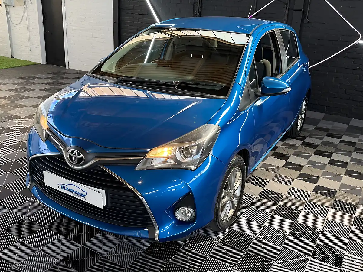 Used 2015 Toyota Yaris Icon - Interior and Exterior details 11