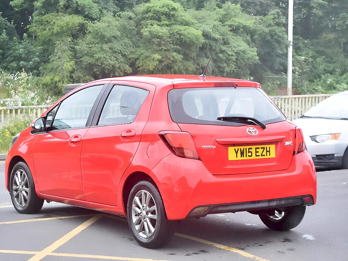 Used 2015 Toyota Yaris Icon Red - Interior and Exterior details 5