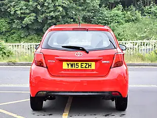 Used 2015 Toyota Yaris Icon Red - Interior and Exterior details 6