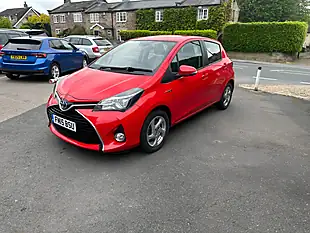 Used 2015 Toyota Yaris Icon Red - Interior and Exterior details 3